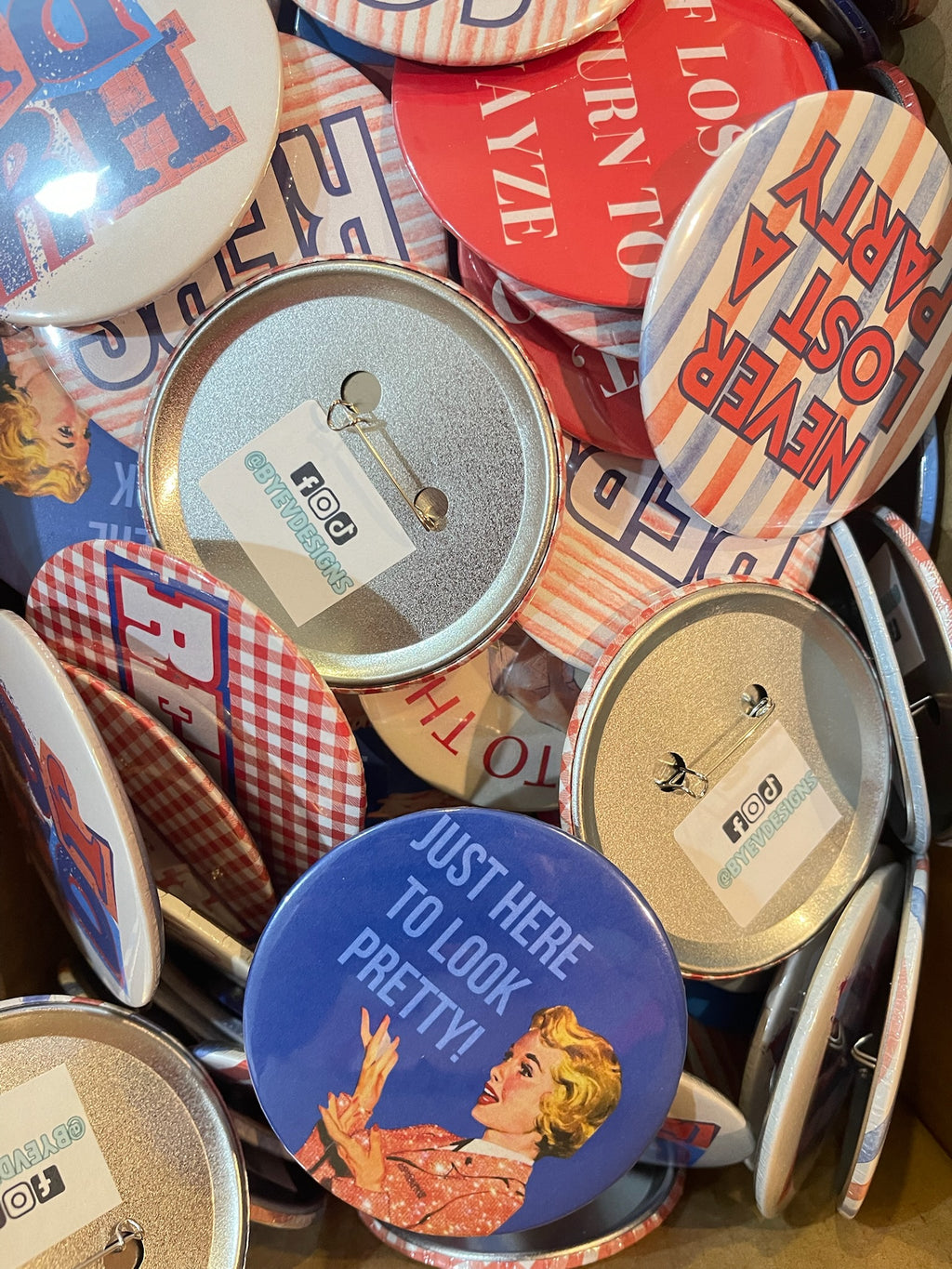 Oxford Buttons